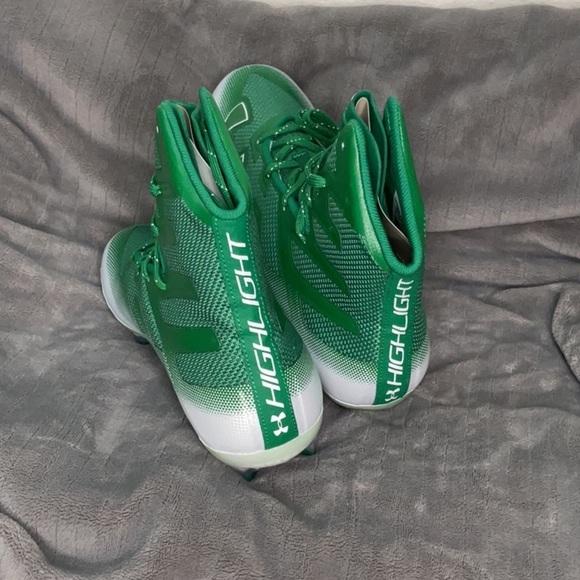 NIB Under Armour Highlight Football Cleat - Picture 5 of 6